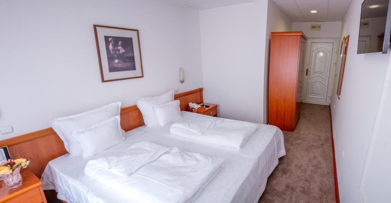 Hotel Integra Doboj Extérieur photo