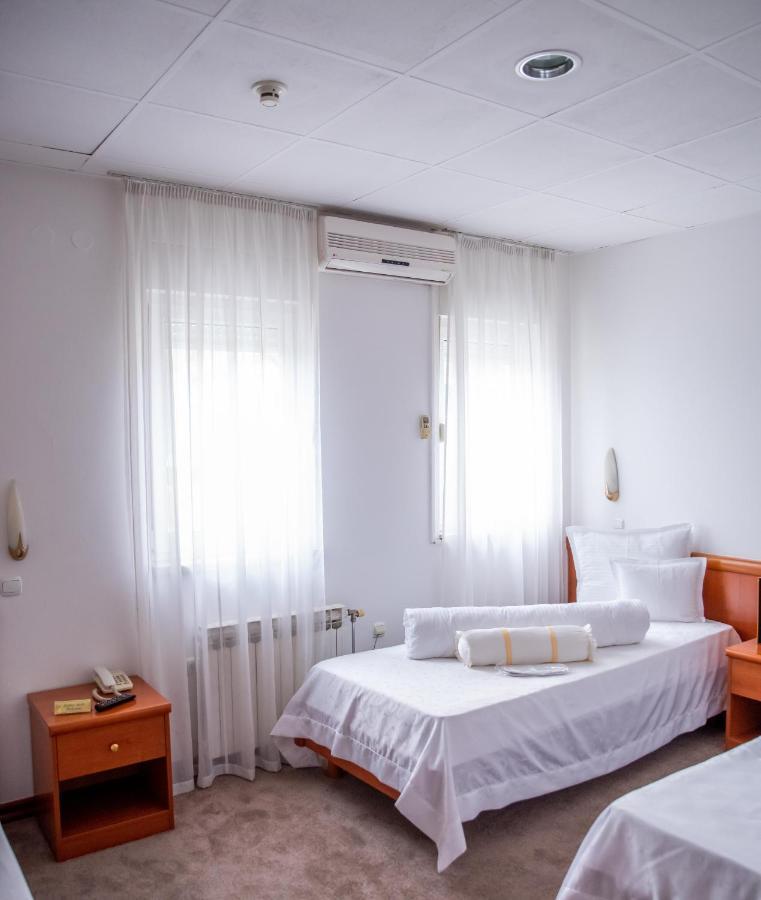 Hotel Integra Doboj Extérieur photo