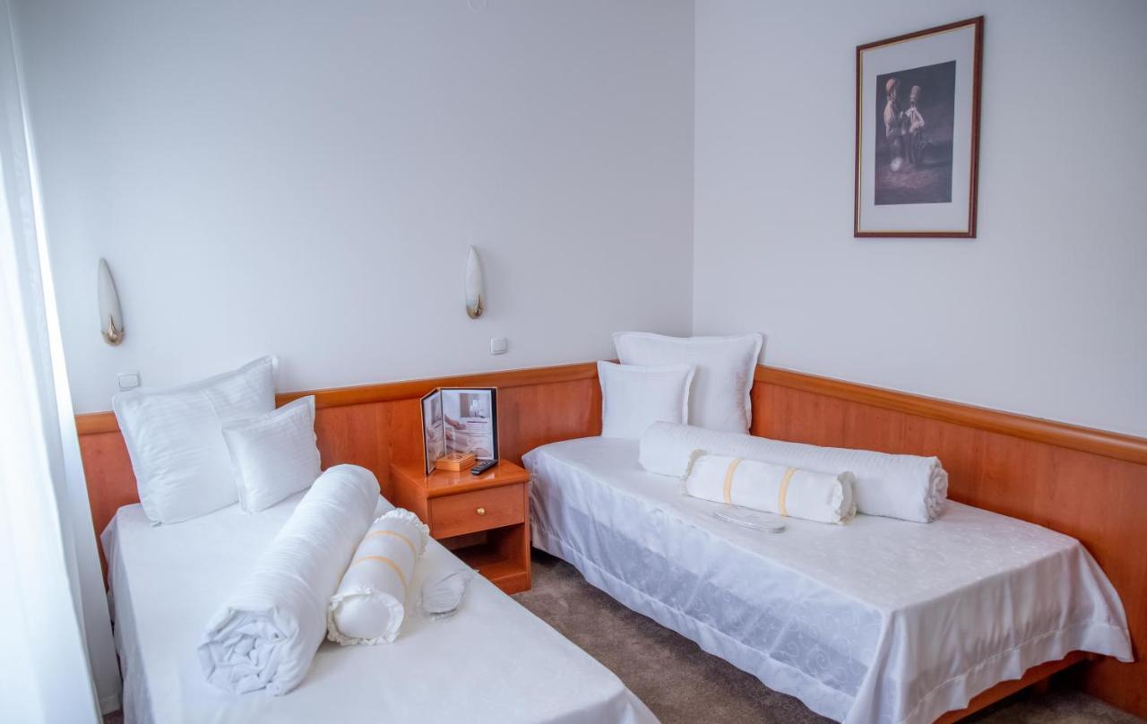 Hotel Integra Doboj Extérieur photo