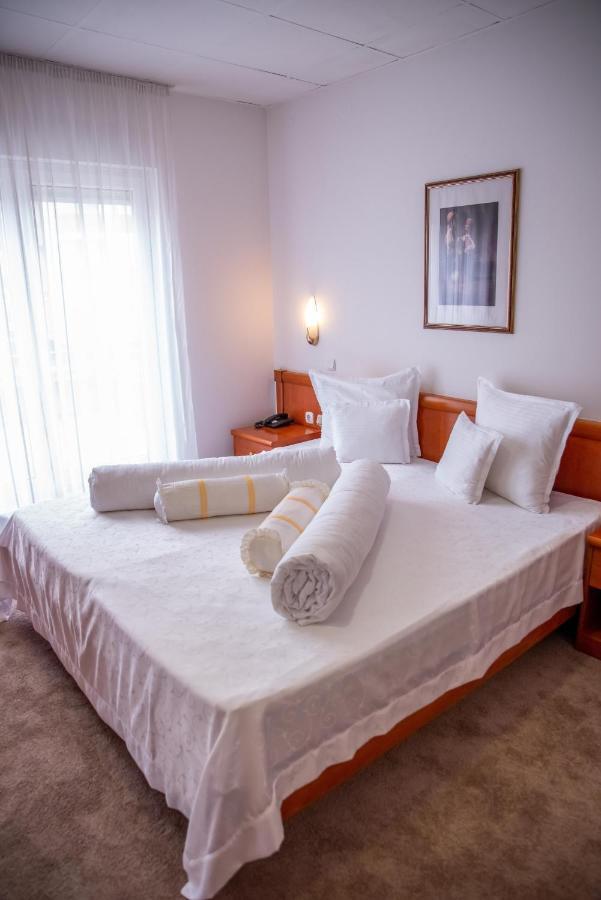 Hotel Integra Doboj Extérieur photo